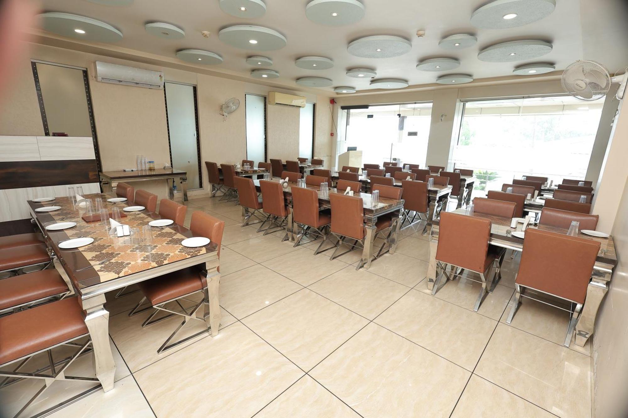 Hotel Horizon & Restaurant สุรัต ภายนอก รูปภาพ